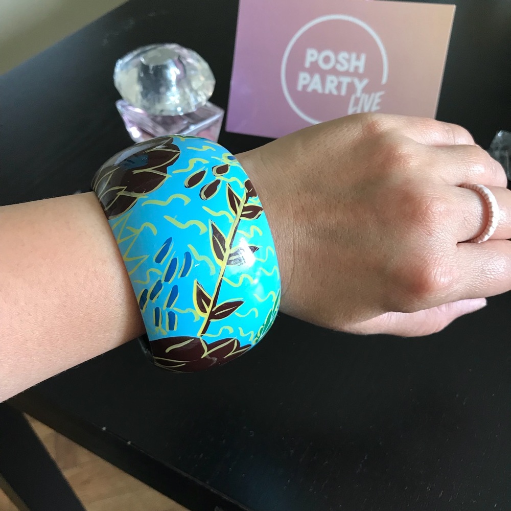 Beautiful Blue Bangle - Picture 4 of 6